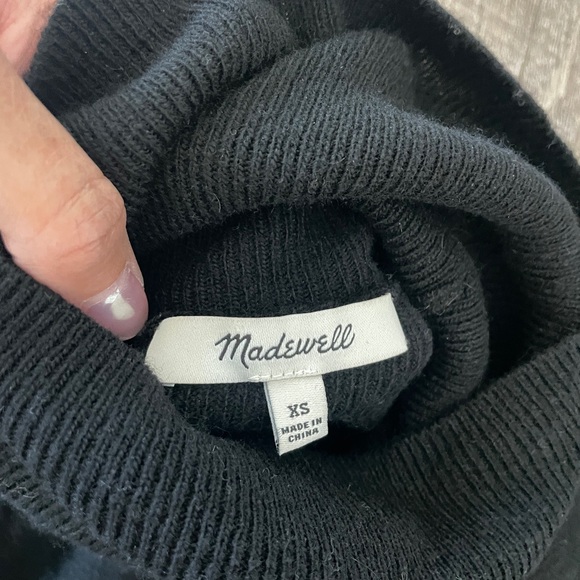 Madewell Shirred Balloon-Sleeve Turtleneck Sweater in Black, XS - Picture 7 of 12